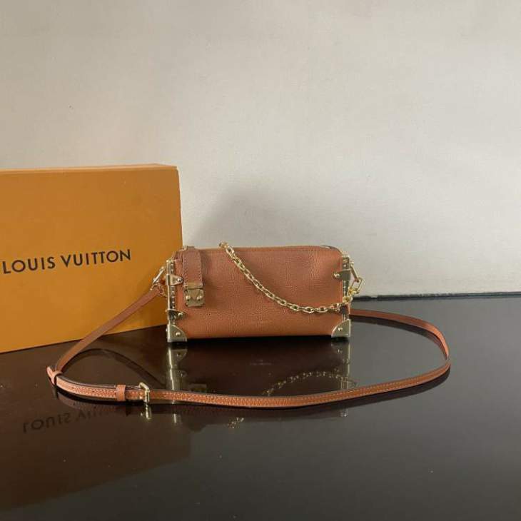 Picture of Louis Vuitton Handbags _SKUfw242007327fw